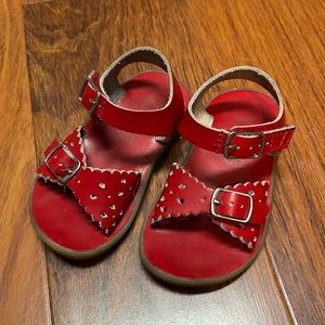 Footmates Ariel Sandals Sz 5